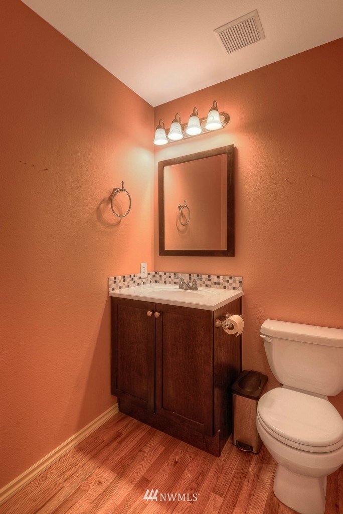 7412 Vandermark Road East Bonney Lake, WA 98391 - Photo 9 of 20 Gallery Image 9