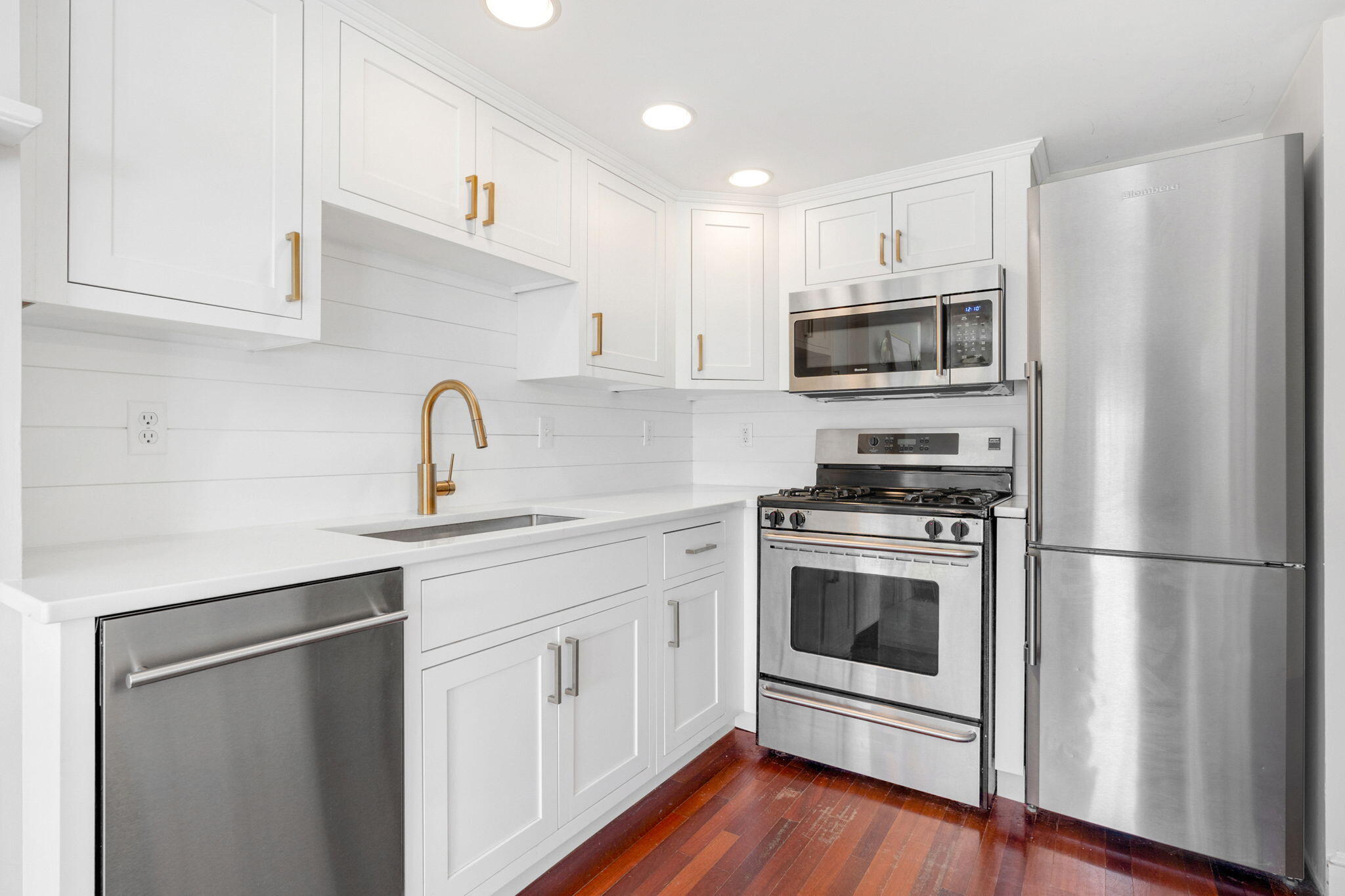 101 Danforth Street, Unit 5 Portland, ME 04101 - Photo 4 of 17 14-web-or-mls-101Danforth-10
