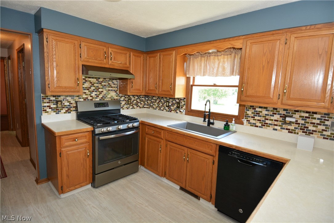 3285 Lester Road Medina, OH 44256 - Photo 26 of 50