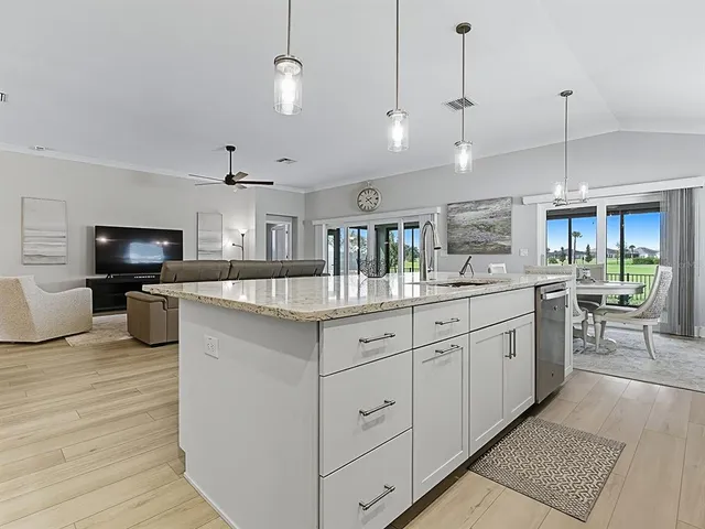 $873,900 | 7718 Brian Etheredge Way, The Villages, FL 34762