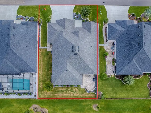 $873,900 | 7718 Brian Etheredge Way, The Villages, FL 34762