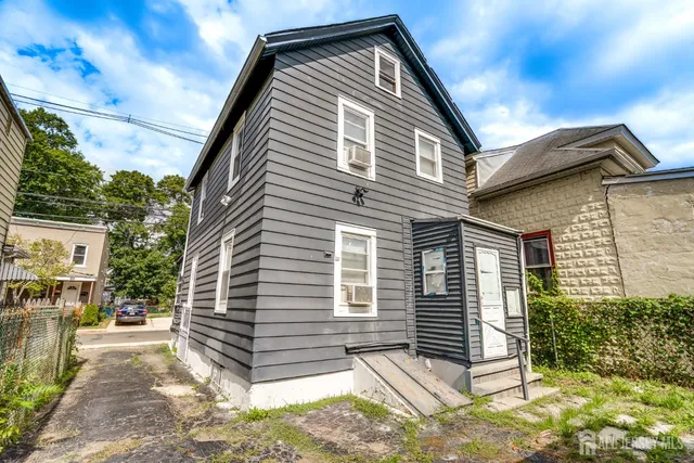 $367,500 | 82 South Ward Street, New Brunswick, NJ 08901