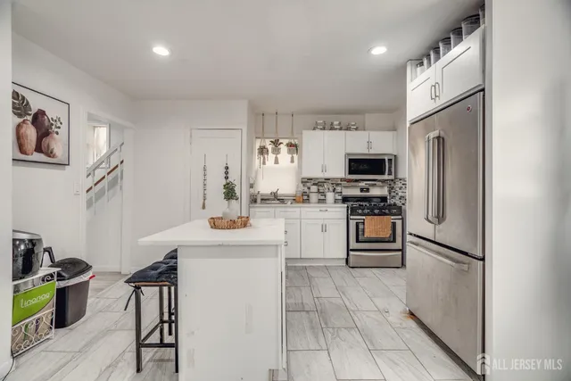 $367,500 | 82 South Ward Street, New Brunswick, NJ 08901