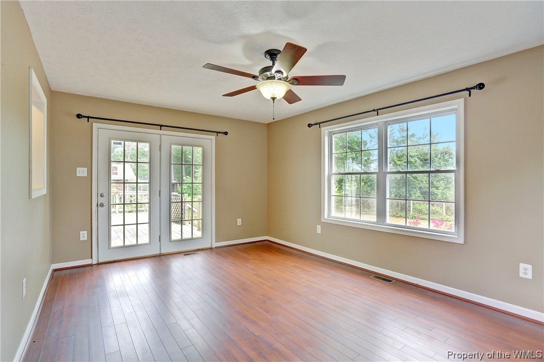 911 Riverside Drive Lanexa, VA 23089 - Photo 18 of 30 Gallery Image 18