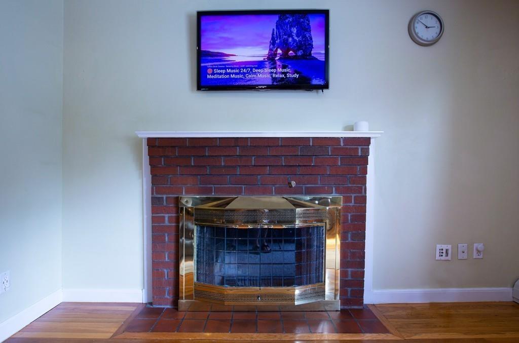 8 Buttaro Road Woburn, MA 01801 - Photo 4 of 28 Gallery Image 4