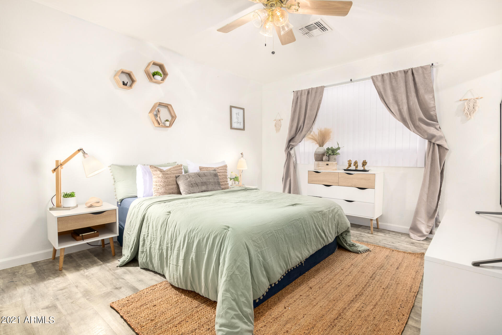 3820 West Bethany Home Road Phoenix, AZ 85019 - Photo 14 of 39 14-Bethany