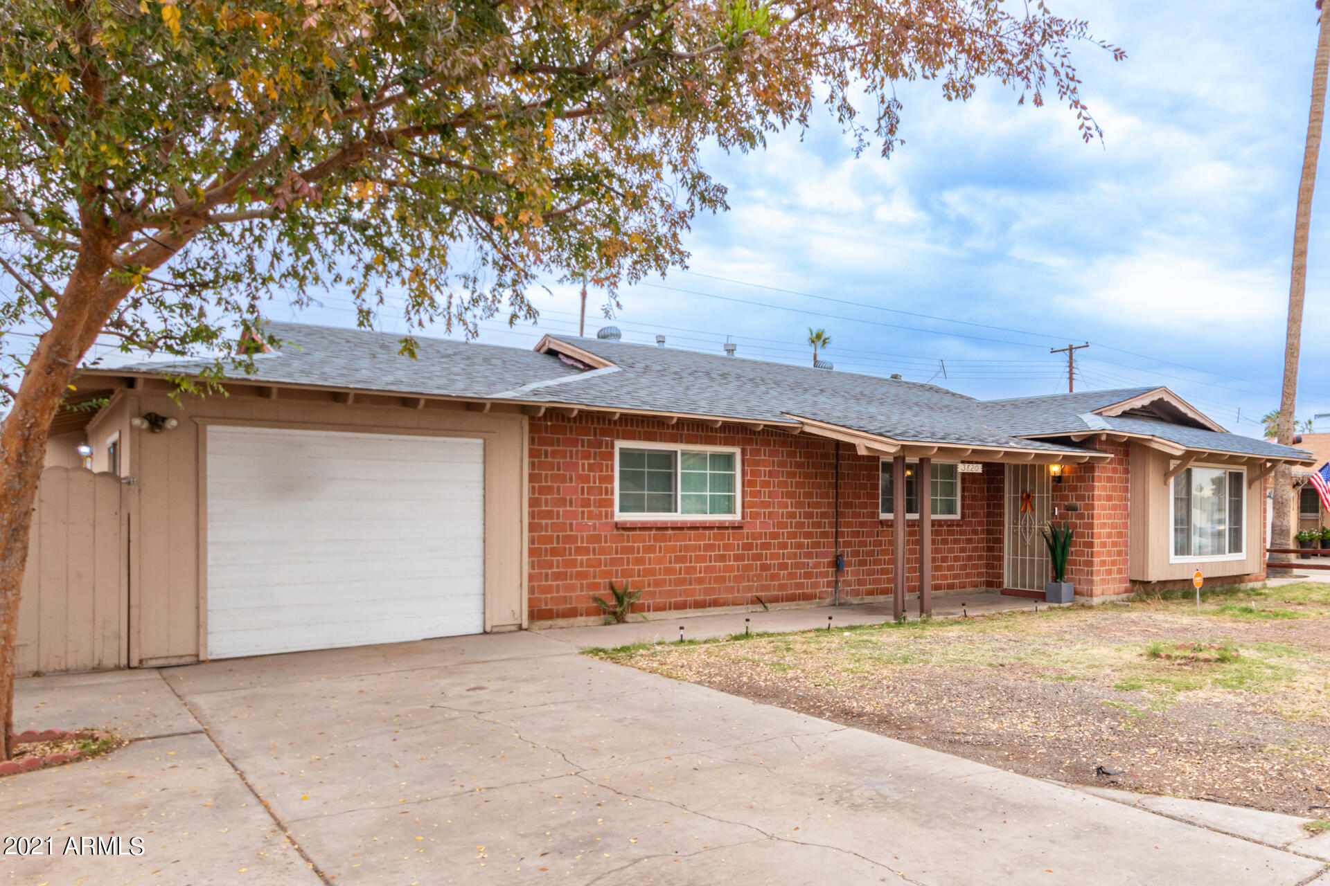 3820 West Bethany Home Road Phoenix, AZ 85019 - Photo 2 of 39 04-Bethany