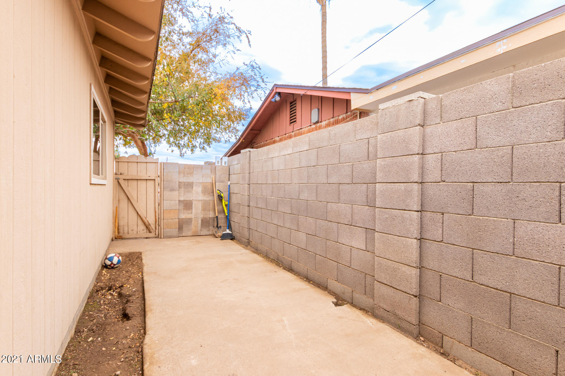 3820 West Bethany Home Road Phoenix, AZ 85019 - Photo 30 of 39 35-Bethany