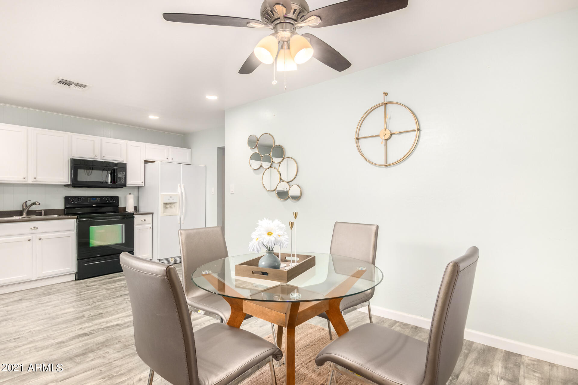 3820 West Bethany Home Road Phoenix, AZ 85019 - Photo 10 of 39 09-Bethany