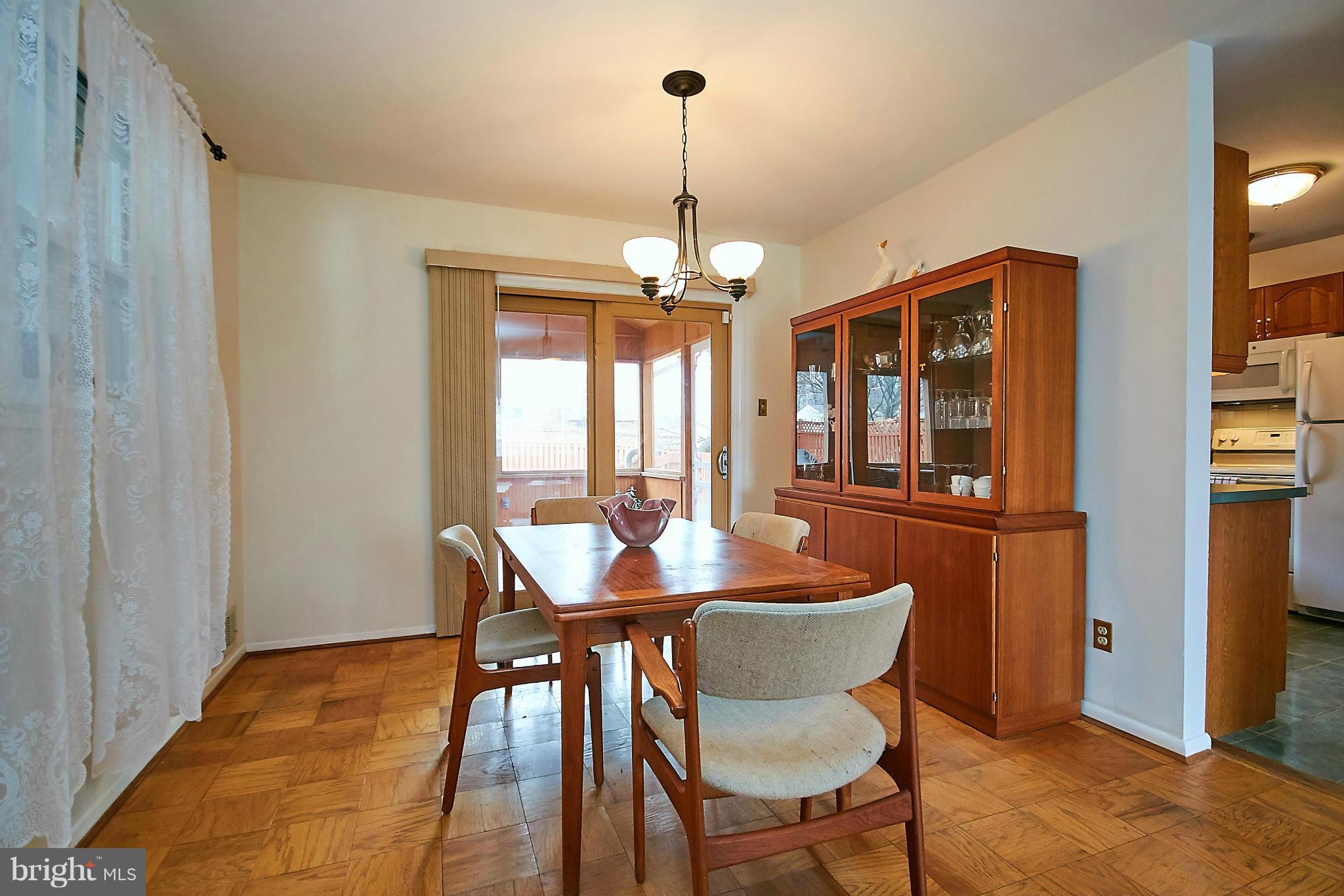 7724 Elgar Street Springfield, VA 22151 - Photo 9 of 30 Dining Room