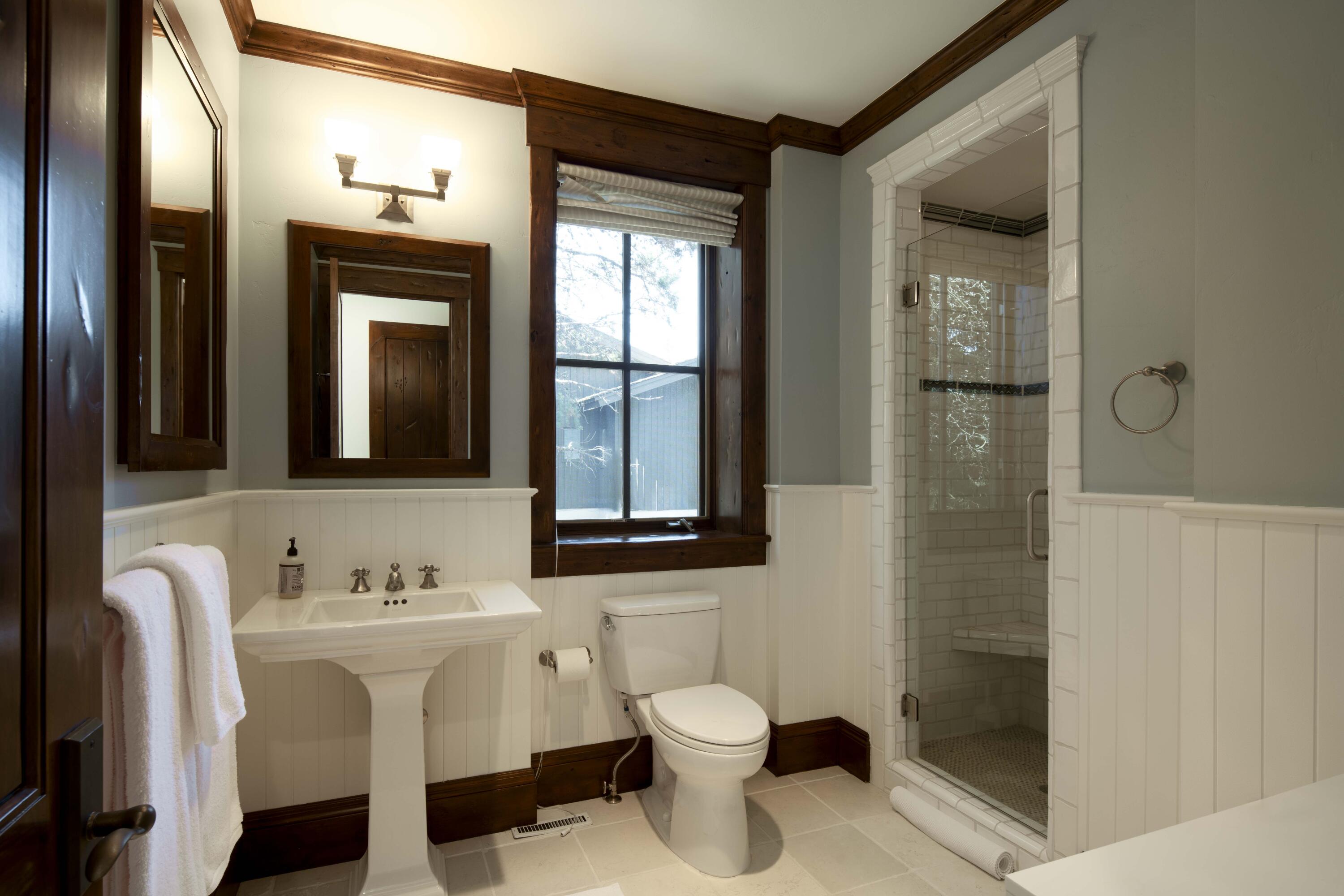 780 Alpine Lane Ketchum, ID 83340 - Photo 34 of 47 Bedroom #4 Bathroom