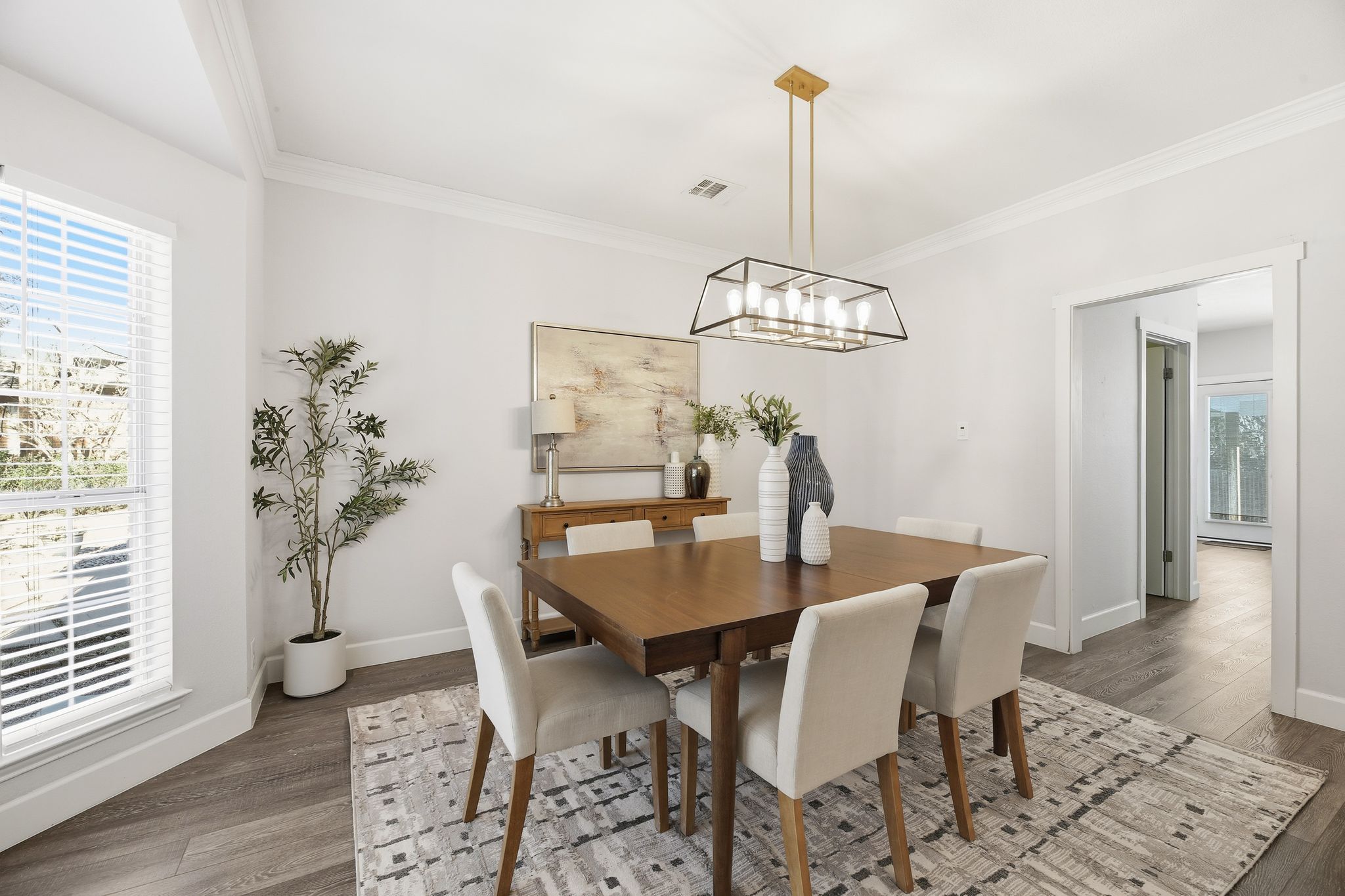 10902 Beacham Court Austin, TX 78739 - Photo 5 of 32