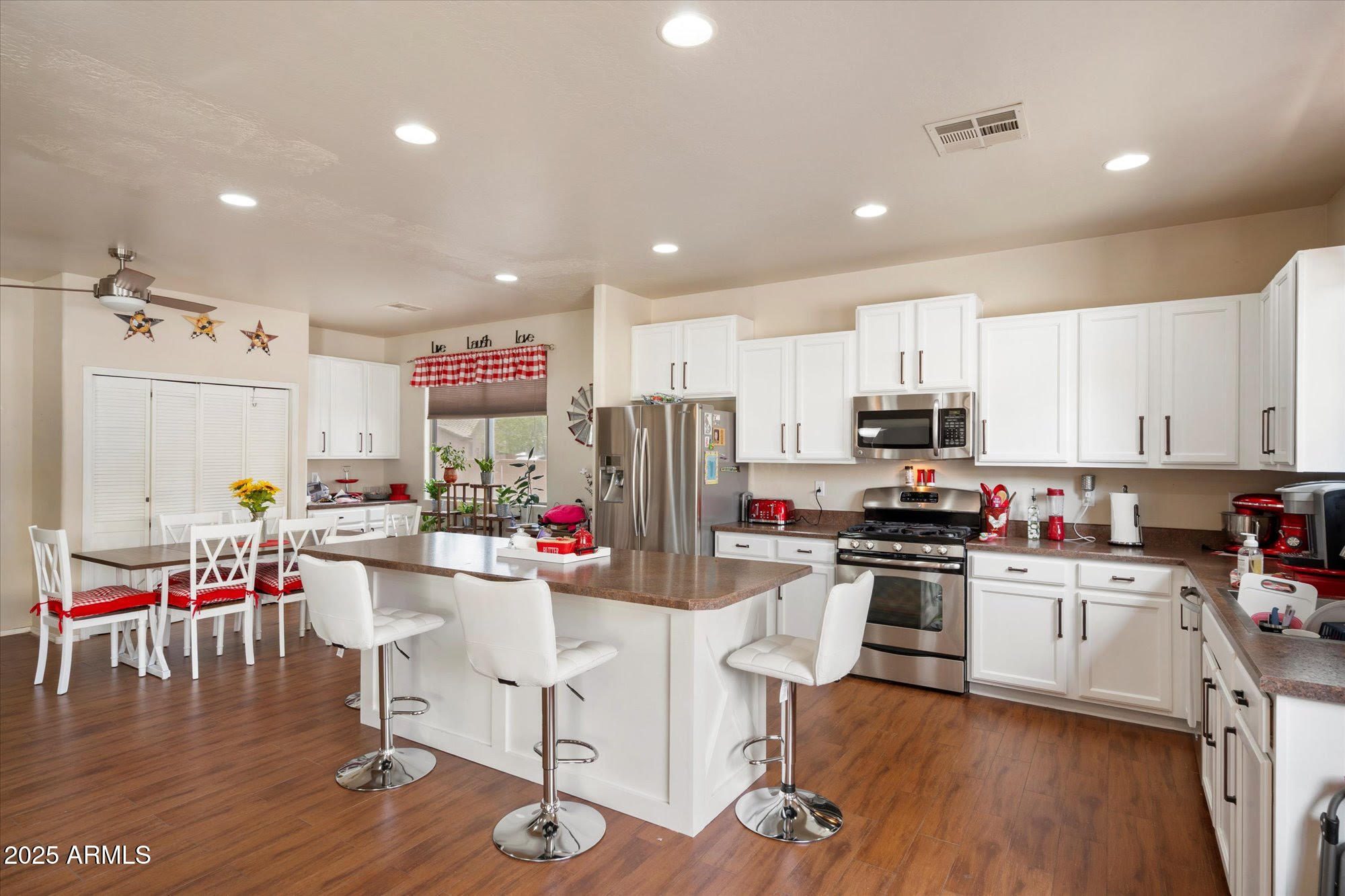 19604 East Thornton Road Queen Creek, AZ 85142 - Photo 3 of 10 26