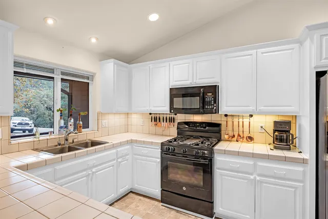 $500,000 | 17010 Alexandra Way, Grass Valley, CA 95949