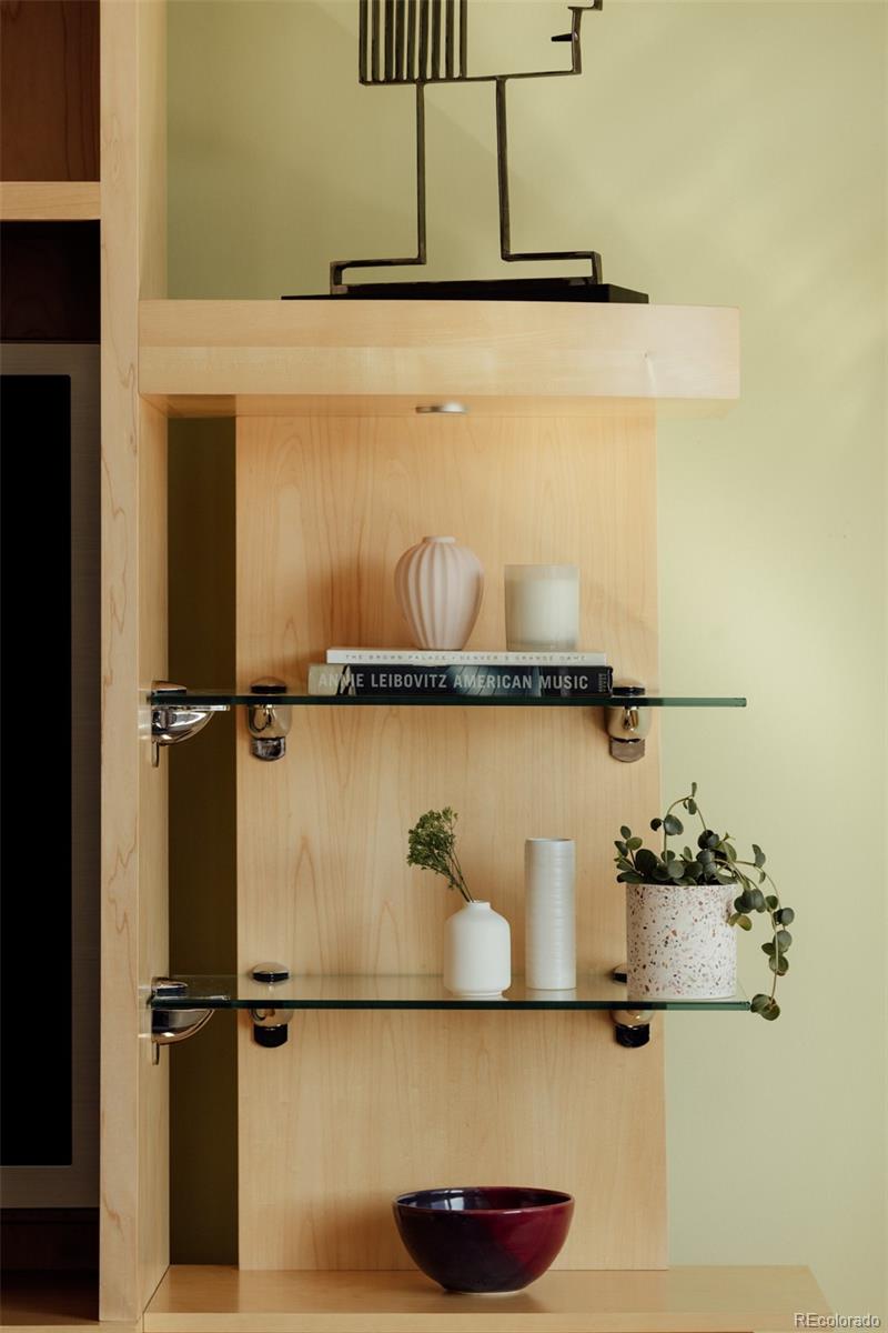 2100 16th St Mall, Unit 607 Denver, CO 80202 - Photo 8 of 46 a close view of cabinet