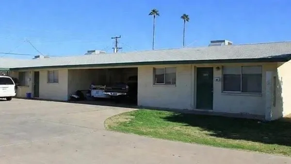 $900 | 826 East 4th Place, Unit B, Mesa, AZ 85203