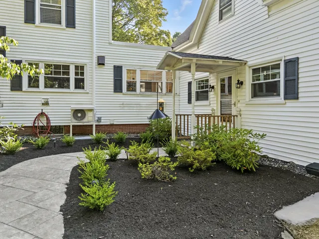 $1,550,000 | 186 Foreside Road, Cumberland, ME 04110