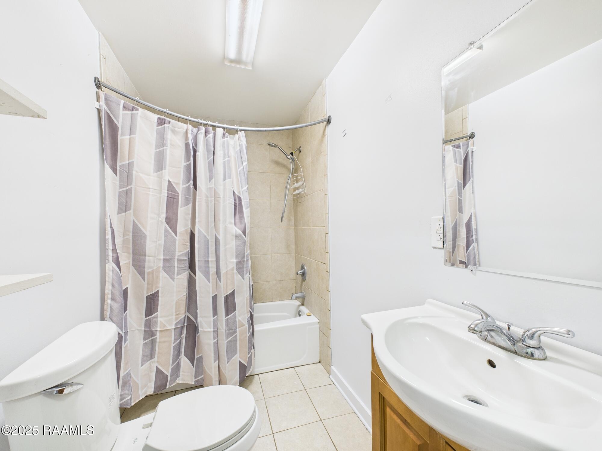 9123 Cameron Street, Unit 1 Duson, LA 70529 - Photo 14 of 16 CAM04246G0-PR0198-STILL008