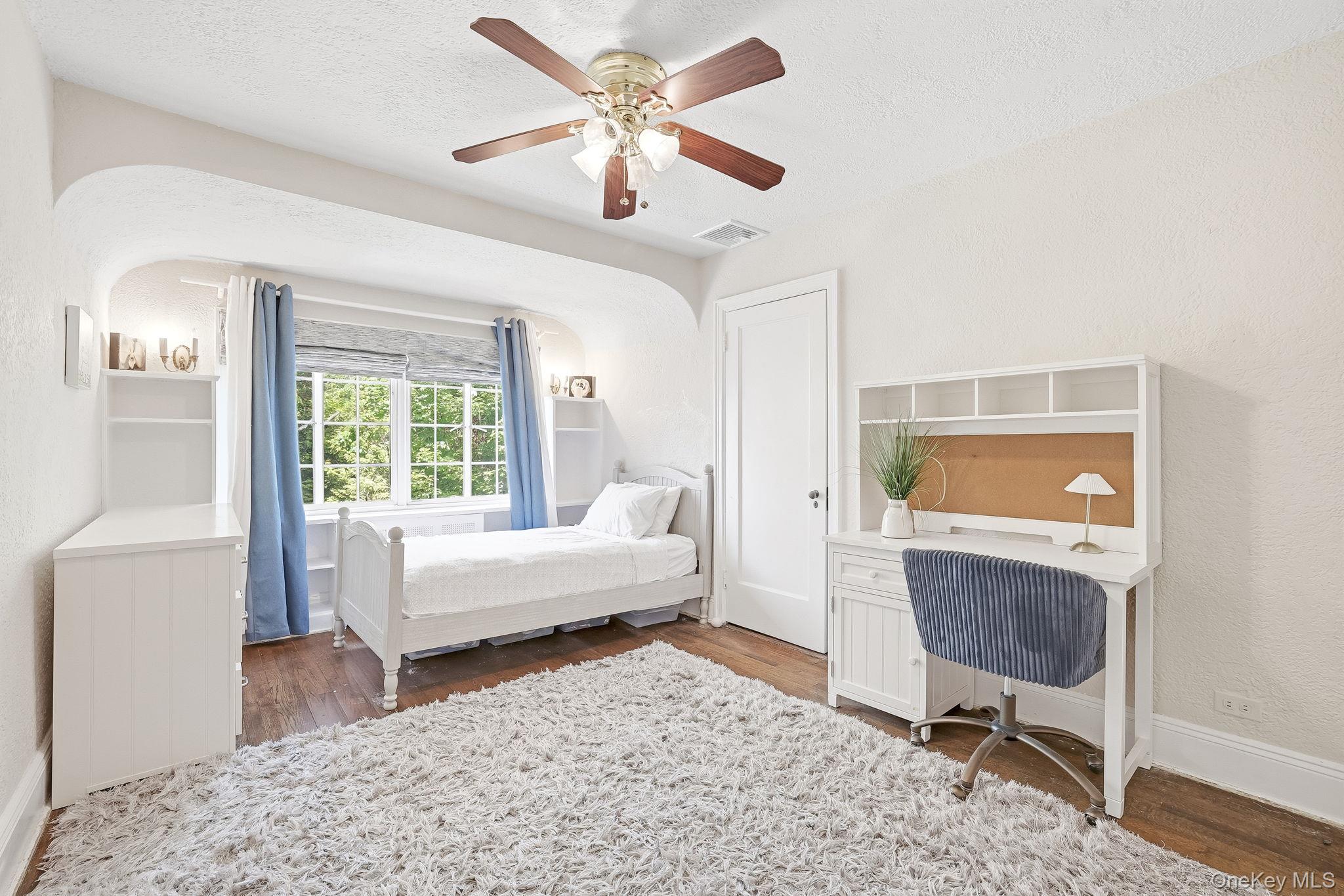 14 Overhill Road New Rochelle, NY 10804 - Photo 29 of 54
