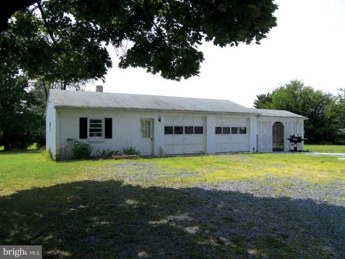 461 Welltown Road Winchester, VA 22603 - Photo 5 of 13 Garage 2