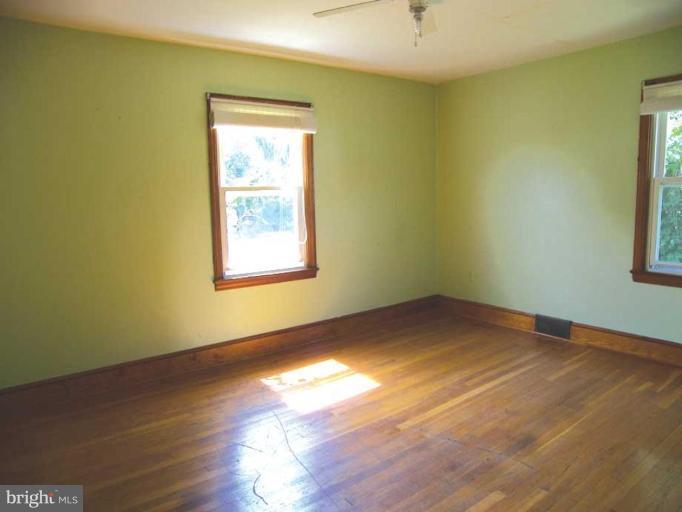 461 Welltown Road Winchester, VA 22603 - Photo 10 of 13 Bedroom #1