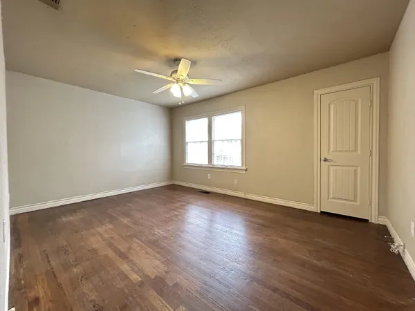$1,300 | 3323 22nd Street, Lubbock, TX 79410