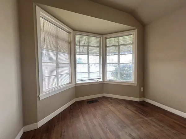 $1,300 | 3323 22nd Street, Lubbock, TX 79410