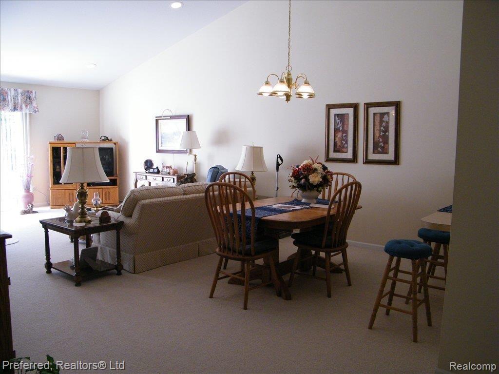 20751 Inverness Lane, Unit 8 Taylor, MI 48180 - Photo 11 of 13 dining
