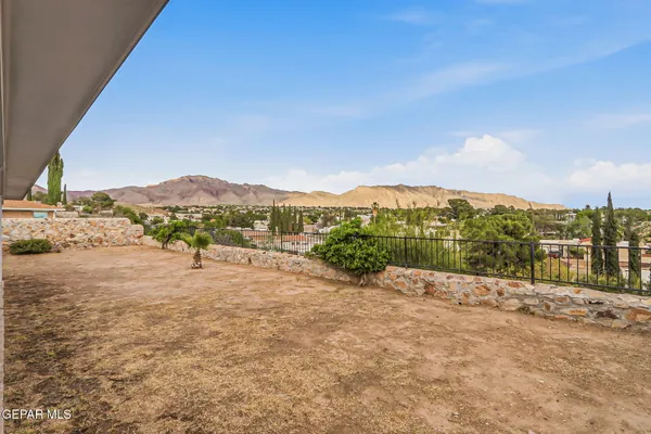 $285,000 | 648 Tepic Drive, El Paso, TX 79912