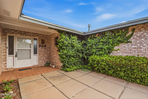 $285,000 | 648 Tepic Drive, El Paso, TX 79912