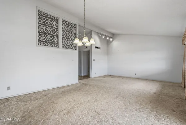 $285,000 | 648 Tepic Drive, El Paso, TX 79912