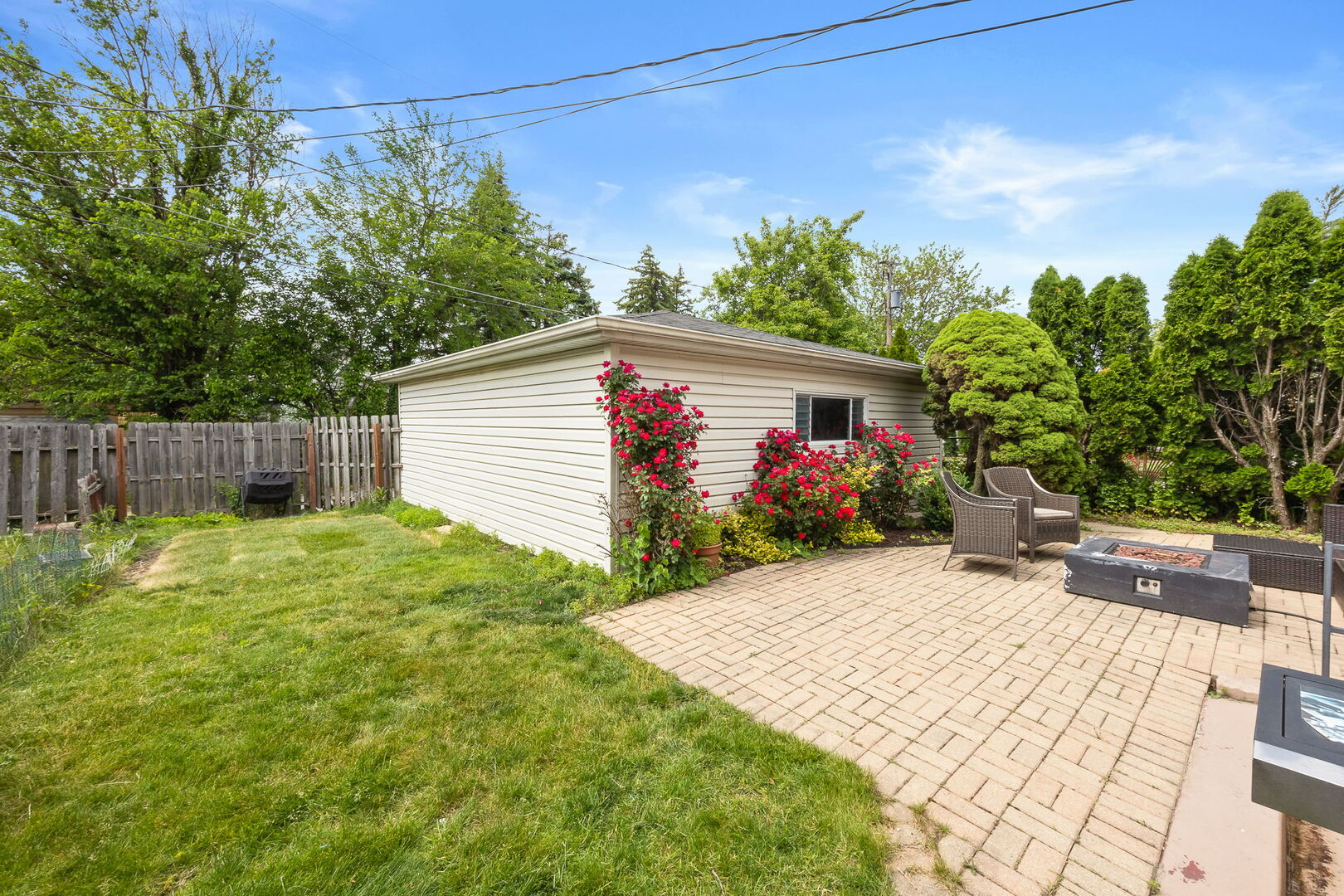 8104 Gross Point Road Morton Grove, IL 60053 - Photo 27 of 40