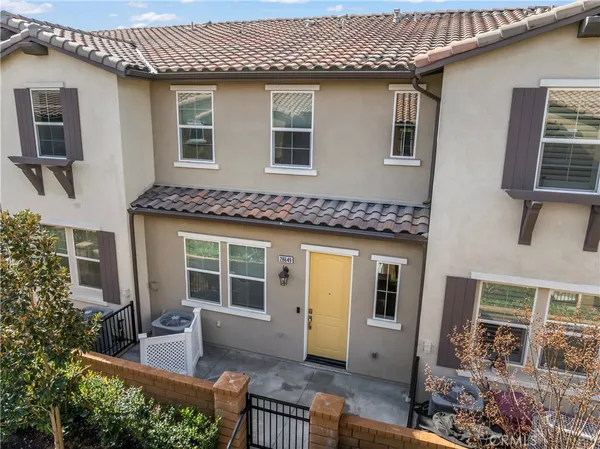 $630,000 | 28649 Jardineras Drive, Valencia, CA 91354
