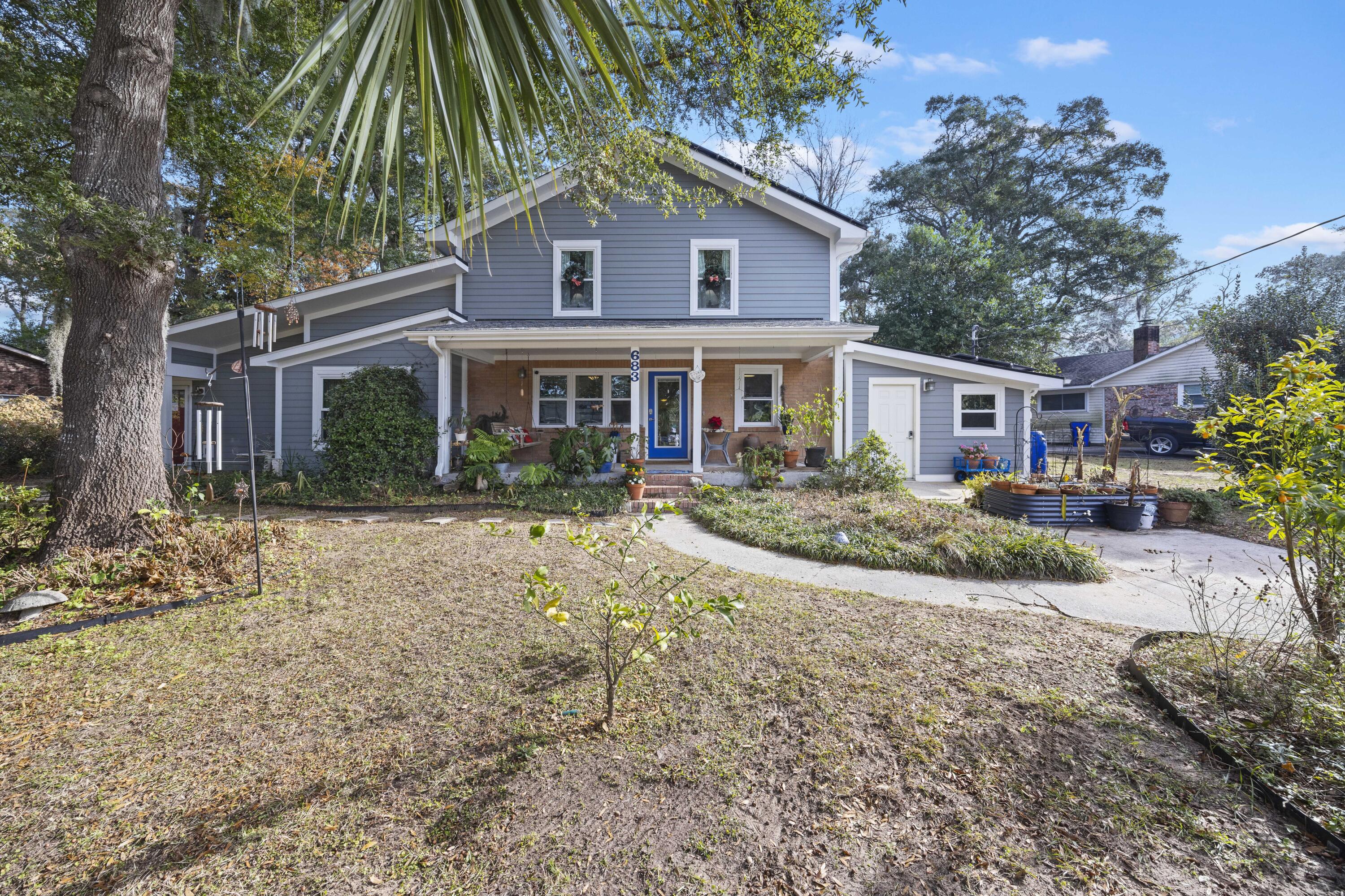 683 Edmonds Drive Charleston, SC 29412 - Photo 3 of 34 243A2119