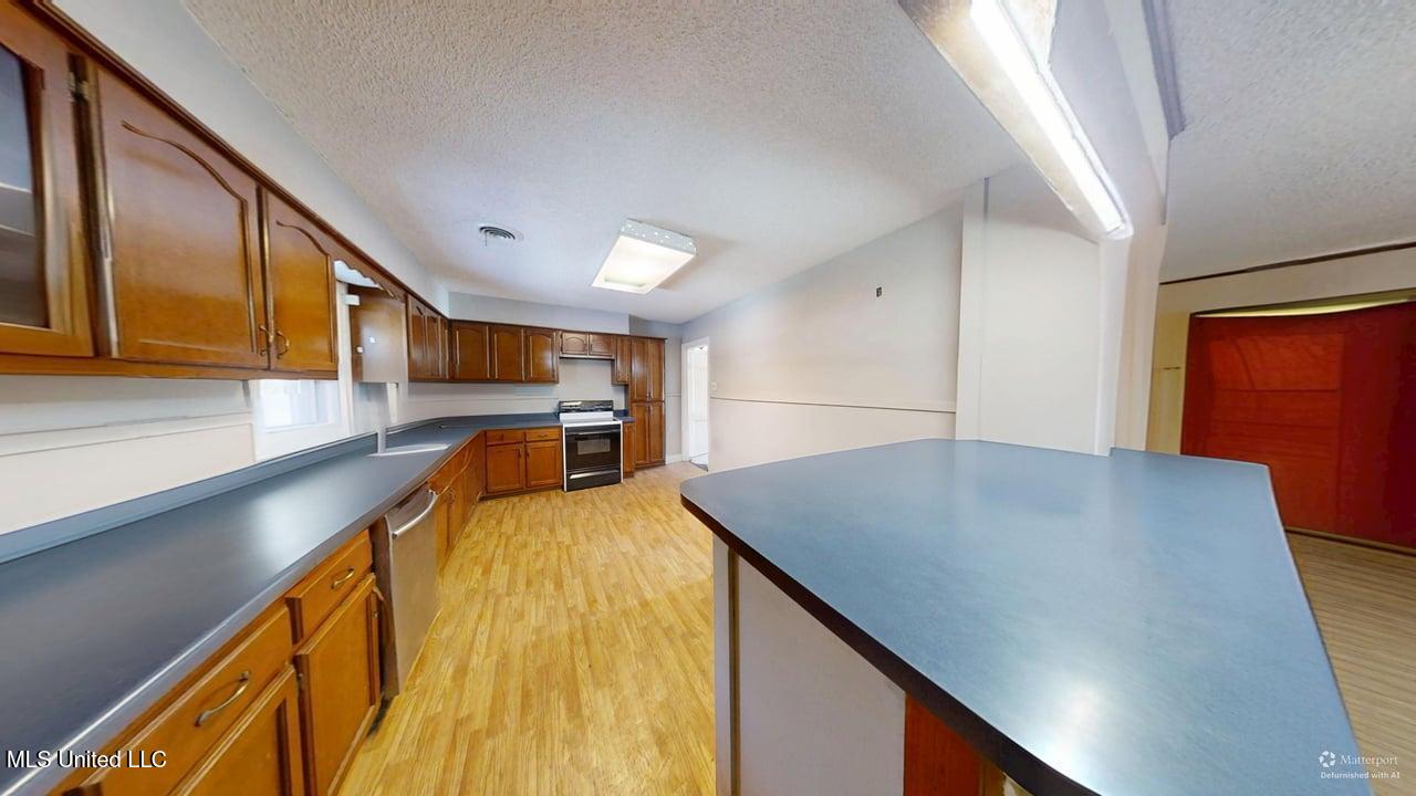 9338 East Broadway Road Olive Branch, MS 38654 - Photo 8 of 14 9338-E-Broadway-Rd-01282026_193052_defur