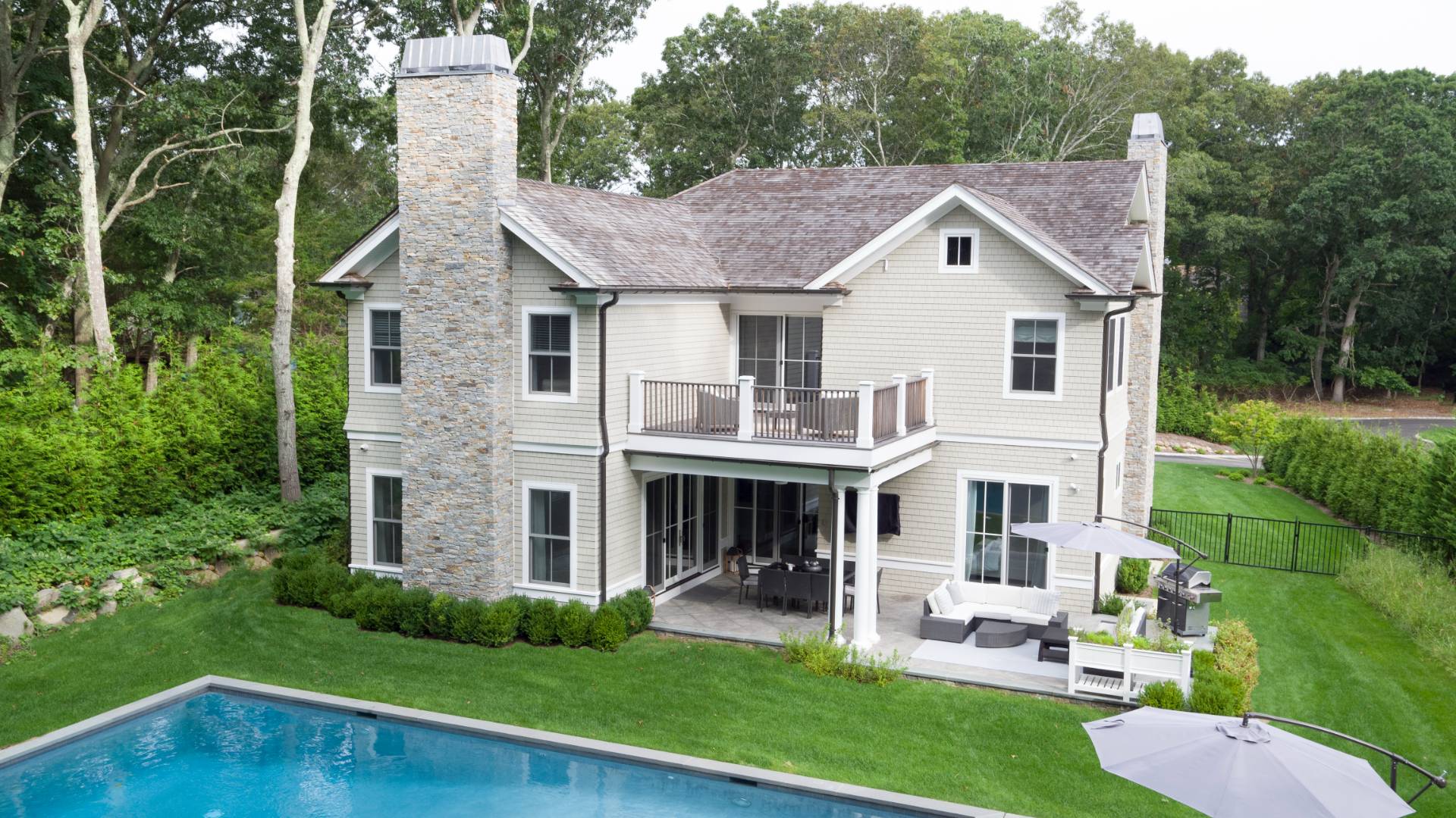 12 Sellentin Way Bridgehampton, NY 11932 - Photo 6 of 49 a view of a yard in front of house