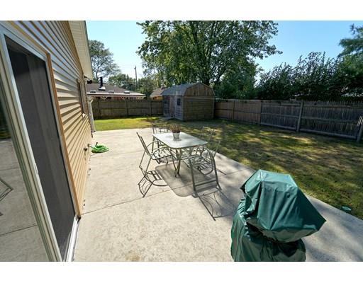 8 William Road Holbrook, MA 02343 - Photo 7 of 26