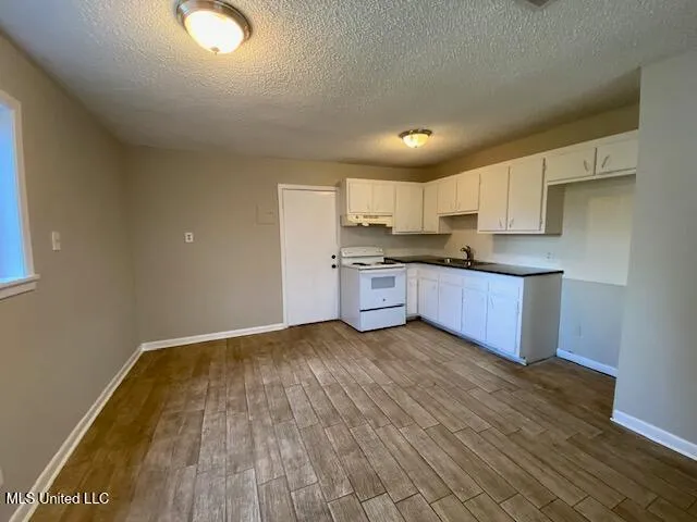 $895 | 3413 Shamrock Court, Unit A2, Gautier, MS 39553