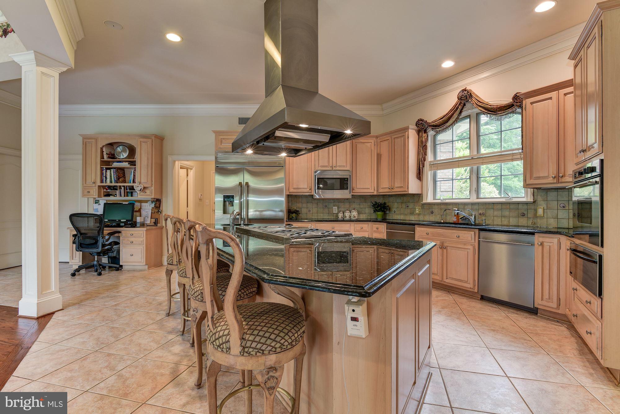 9333 Belle Terre Way Potomac, MD 20854 - Photo 70 of 111 Kitchen
