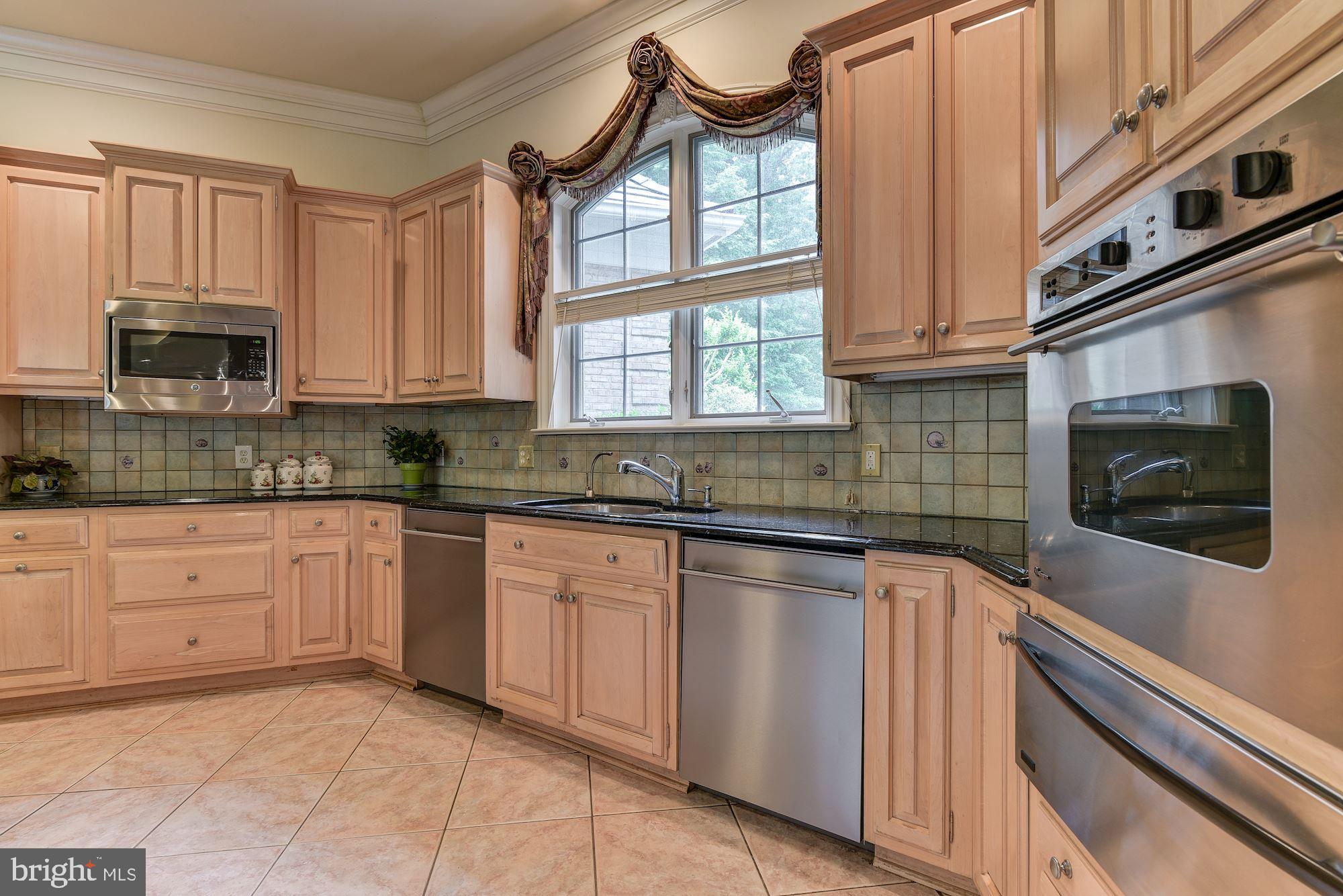 9333 Belle Terre Way Potomac, MD 20854 - Photo 71 of 111 Kitchen