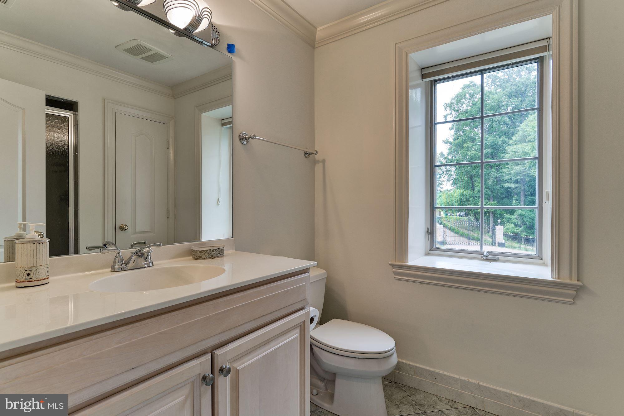 9333 Belle Terre Way Potomac, MD 20854 - Photo 83 of 111 Full Bath Upper Level