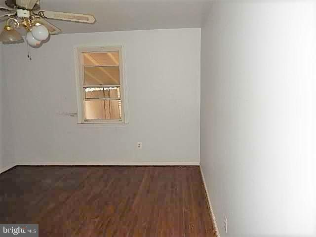 8208 Peach Orchard Road Baltimore, MD 21222 - Photo 17 of 36 Gallery Image 17