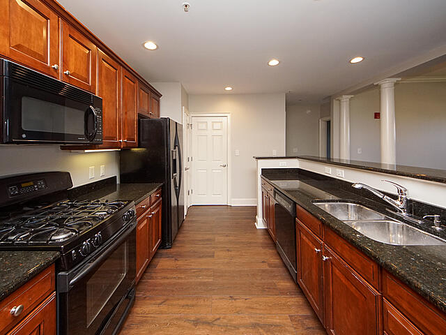 498 Albemarle Road, Unit 305 Charleston, SC 29407 - Photo 6 of 44 07