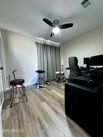 a view of utility room