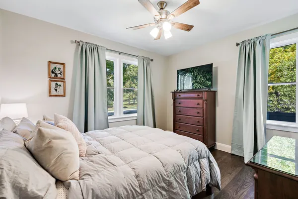 $3,950 | 639 Cumnor Avenue, Barrington, IL 60010