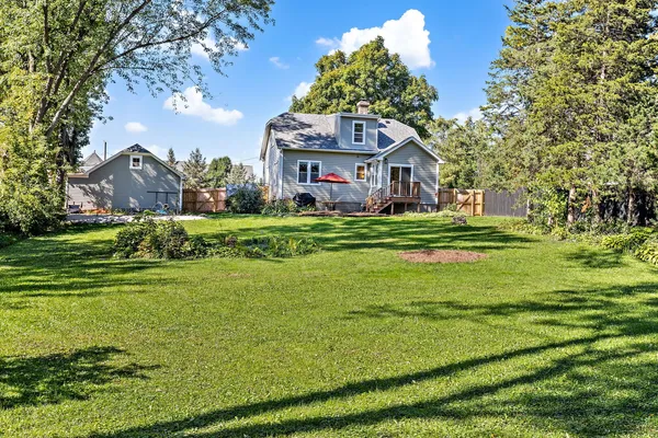 $3,950 | 639 Cumnor Avenue, Barrington, IL 60010