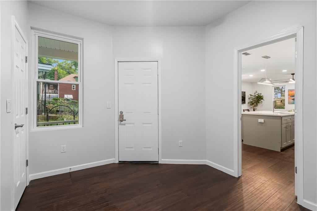 3354 Ridgway Street Pittsburgh, PA 15213 - Photo 12 of 34 1st floor bedroom with private access