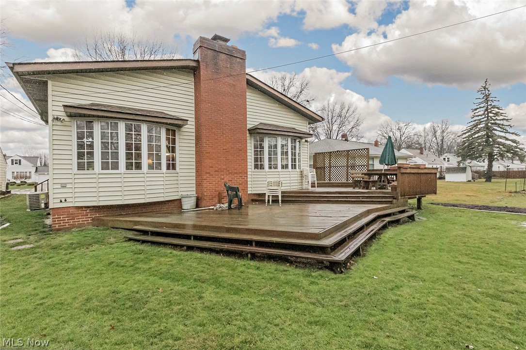 1401 Sunview Road Lyndhurst, OH 44124 - Photo 33 of 34