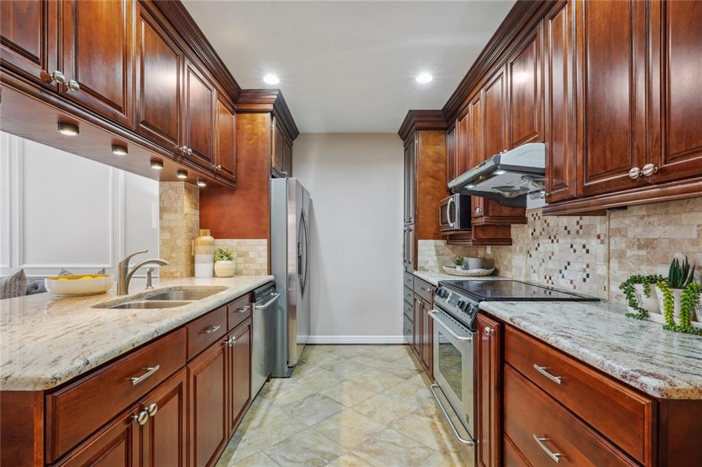 814 Rue Decatur Metairie, LA 70005 - Photo 6 of 39 Gallery Image 6