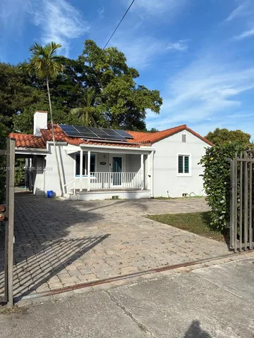 $3,900 | 1757 Southwest 24th Terrace, Miami, FL 33145